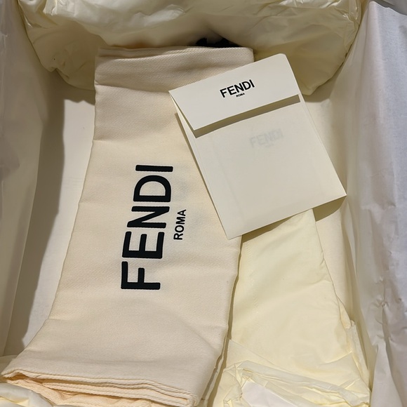 Fendi Clog Vitello Nero - Picture 6 of 6